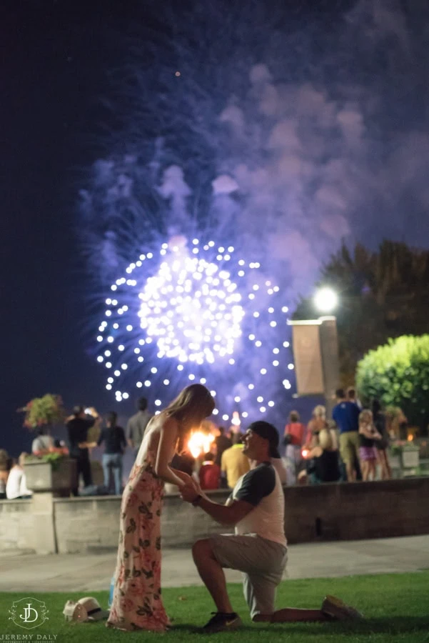 Niagara Falls Proposal Fireworks (3 of 20)